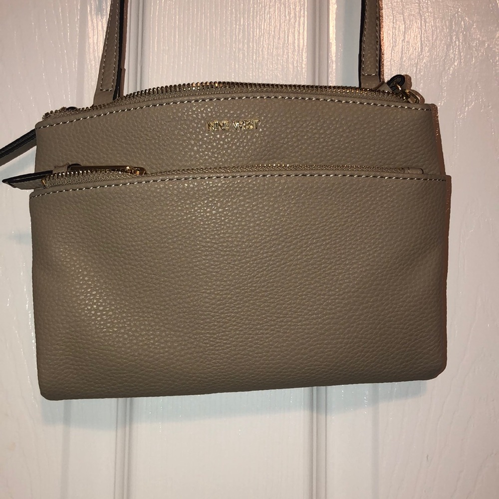 NINE WEST CROSSBODY